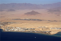 Вид на аэропорт Шарм-Эль-Шейх в воздуха.